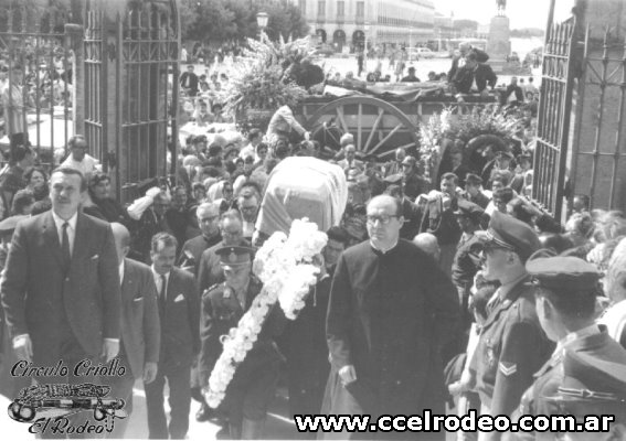 Monseñor Serafini